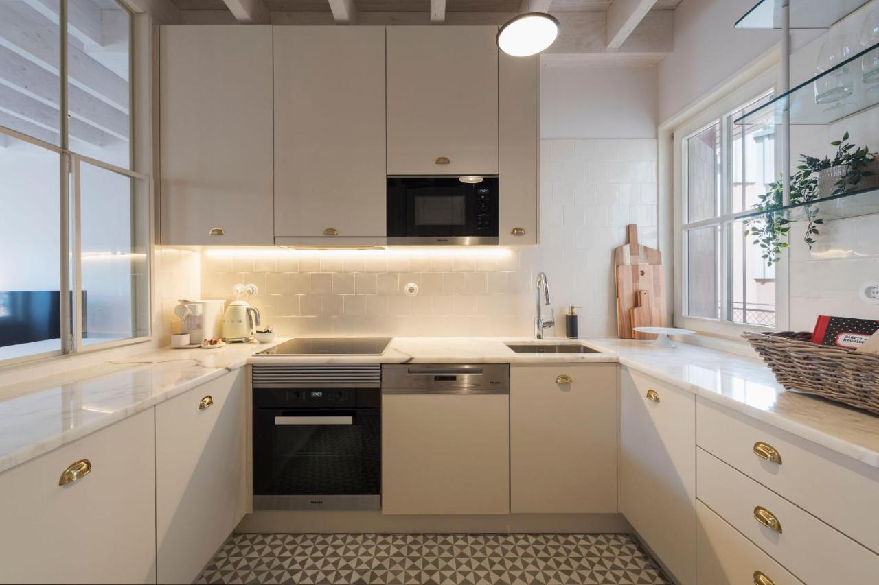 Mouzinho Luxury 3BR Flat l 5 min Walk to Ribeira by Lovelystay Porto Exterior foto