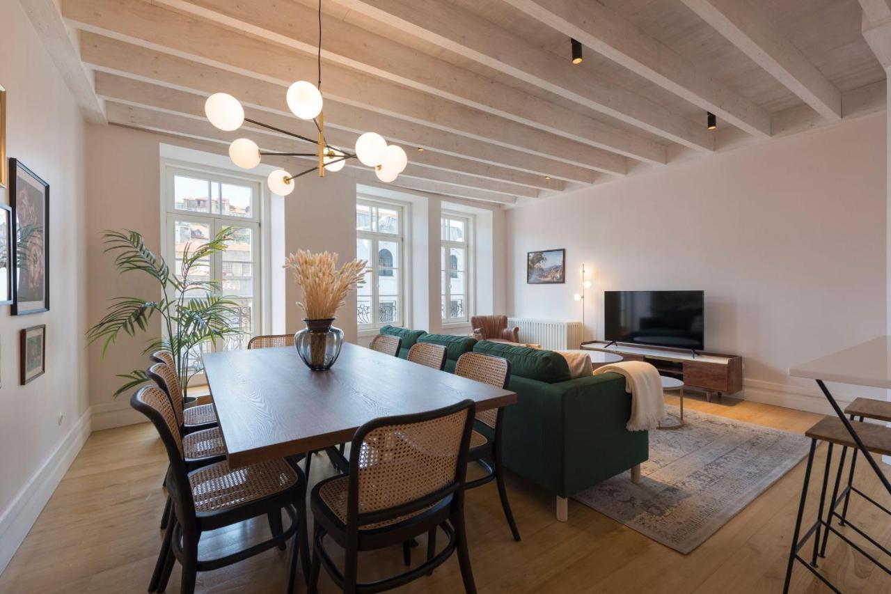 Mouzinho Luxury 3BR Flat l 5 min Walk to Ribeira by Lovelystay Porto Exterior foto