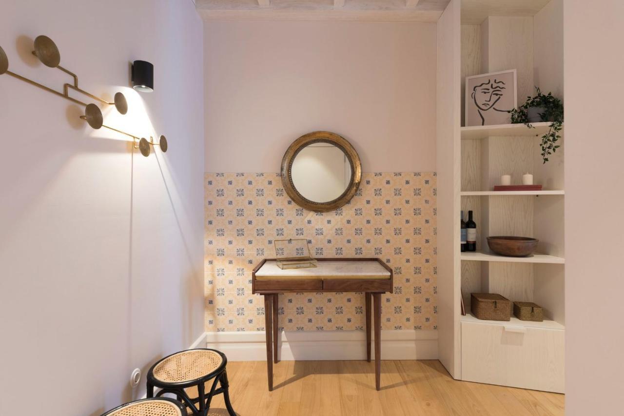 Mouzinho Luxury 3BR Flat l 5 min Walk to Ribeira by Lovelystay Porto Exterior foto