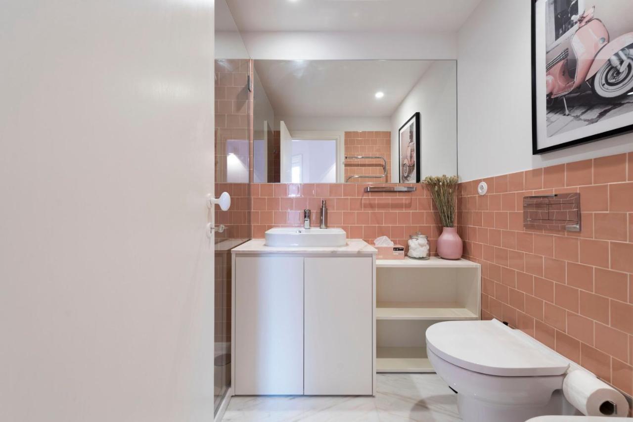Mouzinho Luxury 3BR Flat l 5 min Walk to Ribeira by Lovelystay Porto Exterior foto