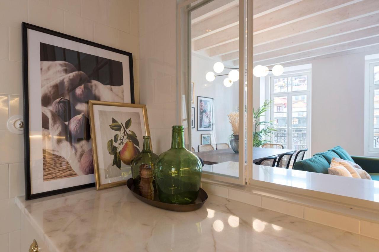 Mouzinho Luxury 3BR Flat l 5 min Walk to Ribeira by Lovelystay Porto Exterior foto